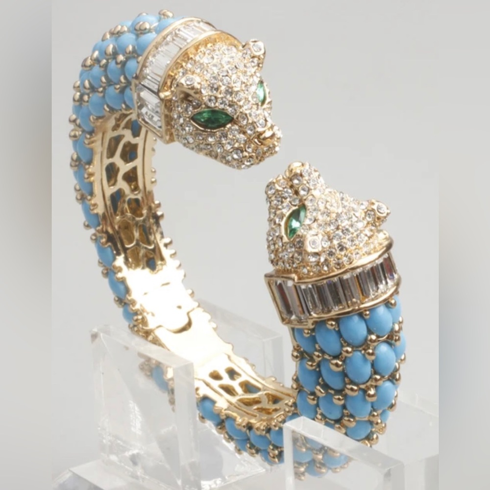 Exquisite Panther Crystal Cuff Bracelet - Picture 15 of 16